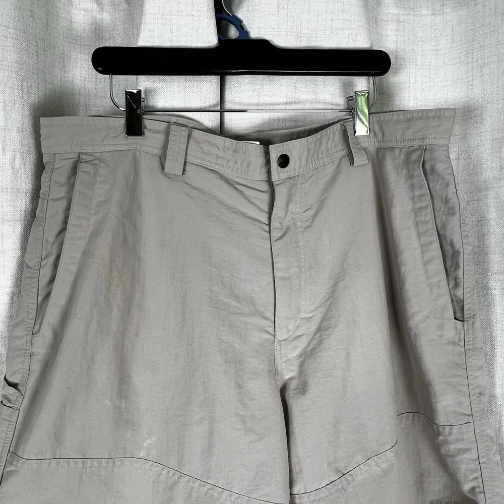 The North Face Men's Shorts 38 Tan  Khaki Hiking Lightweight Outdoors Activewear